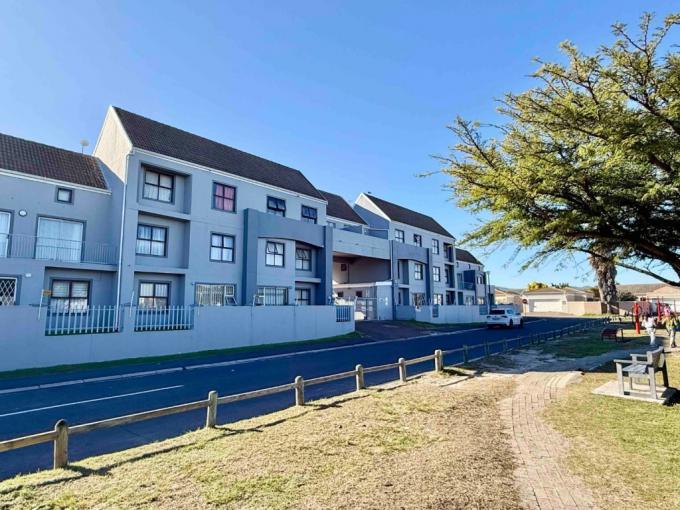 2 Bedroom Apartment for Sale For Sale in Parklands - MR686645