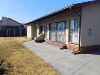 3 Bedroom 2 Bathroom House for Sale for sale in Verwoerdpark