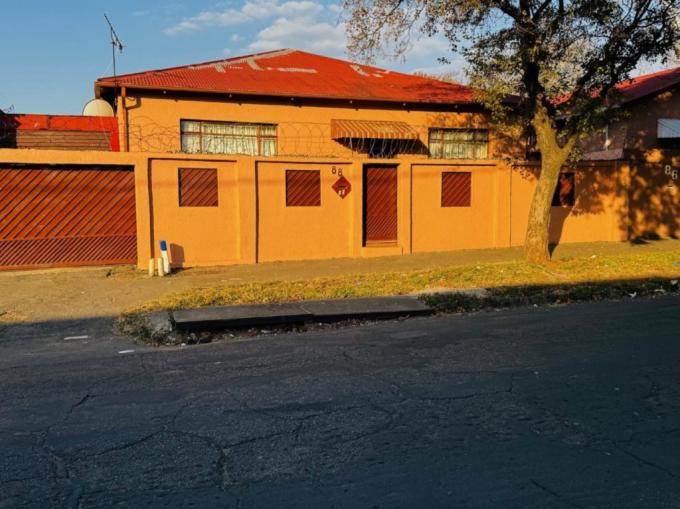 9 Bedroom House for Sale For Sale in Forest Hill - JHB - MR686654