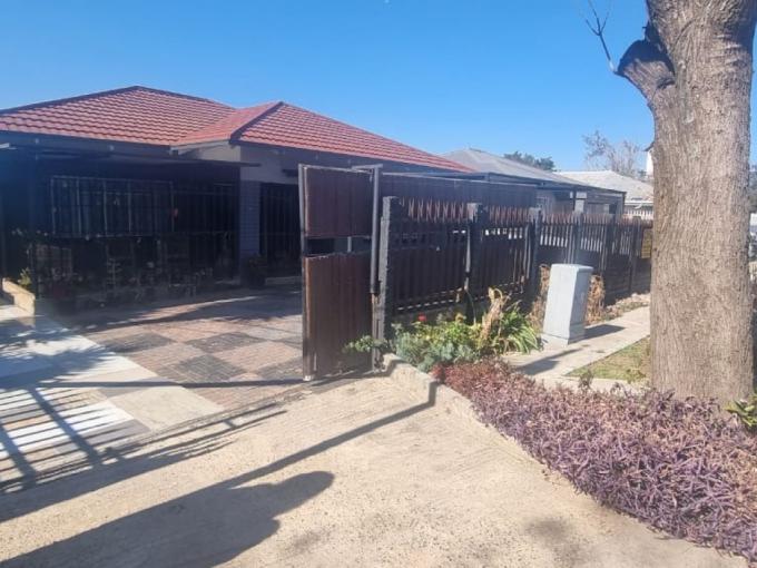 4 Bedroom House for Sale For Sale in Alberton - MR686661