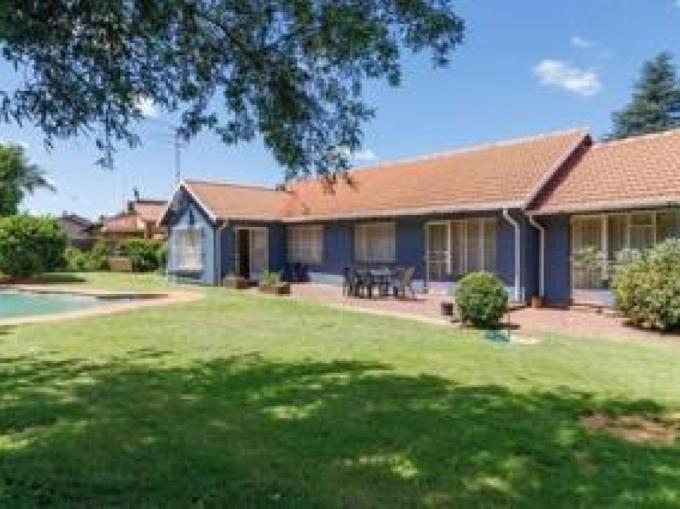 4 Bedroom House for Sale For Sale in Mulbarton - MR686662