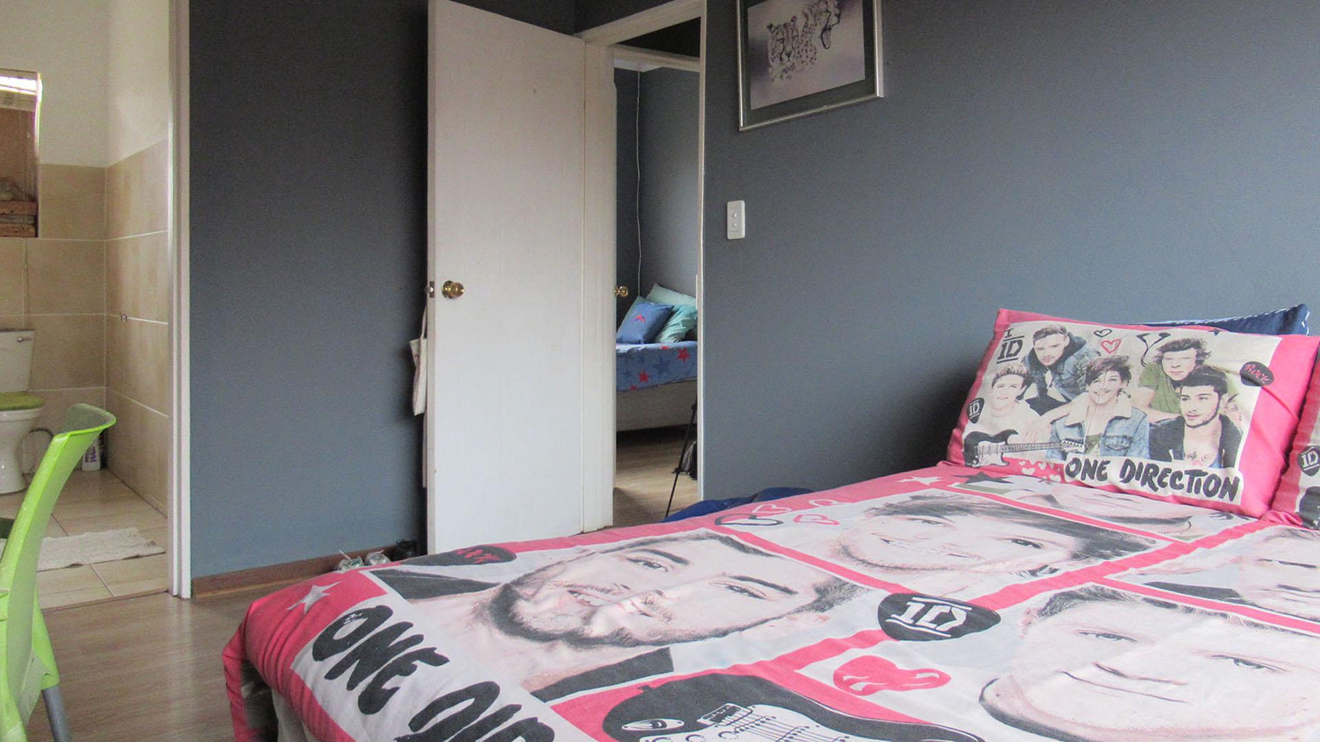 Bed Room 1 - 13 square meters of property in Willowbrook