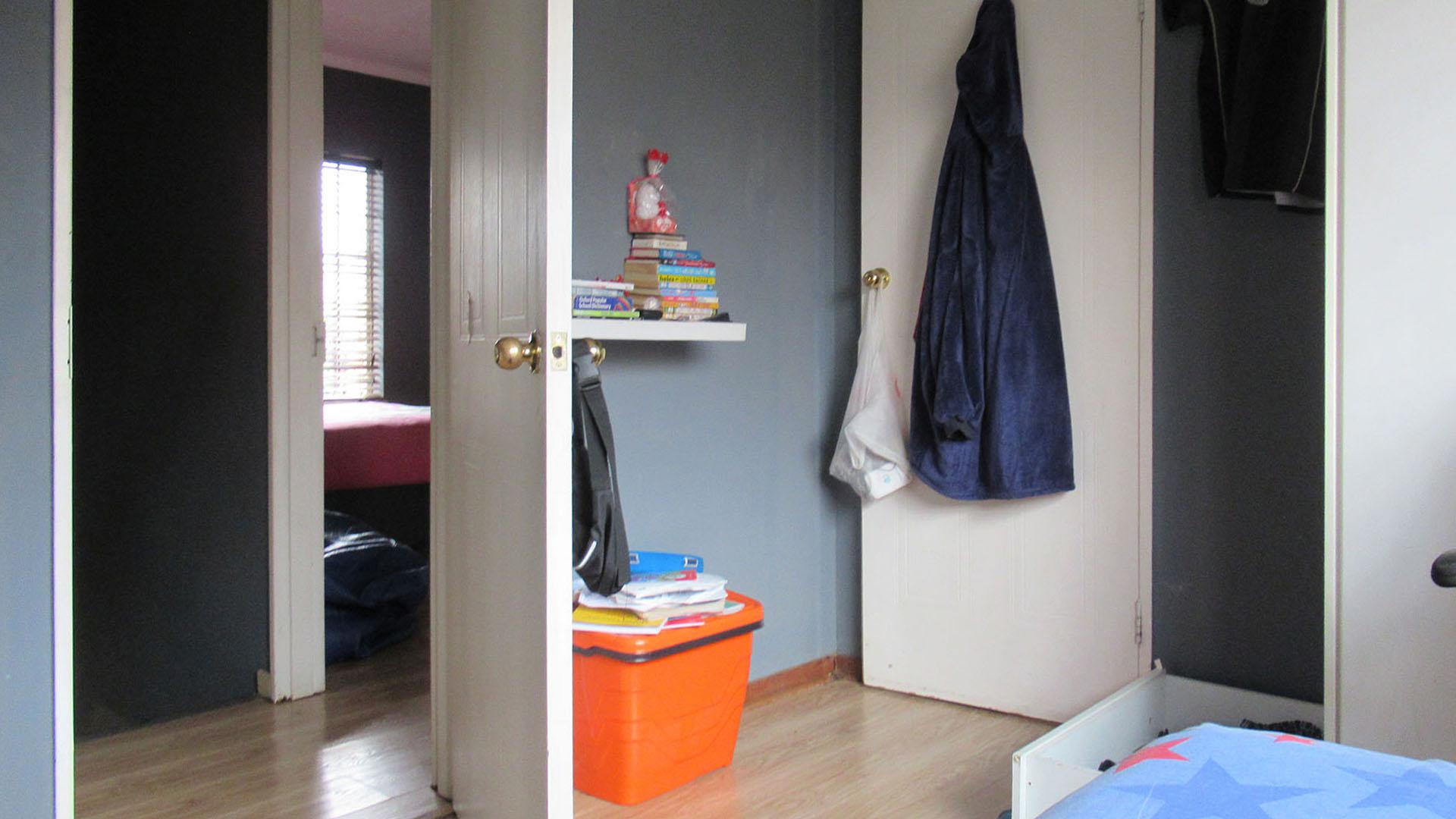 Bed Room 2 - 9 square meters of property in Willowbrook