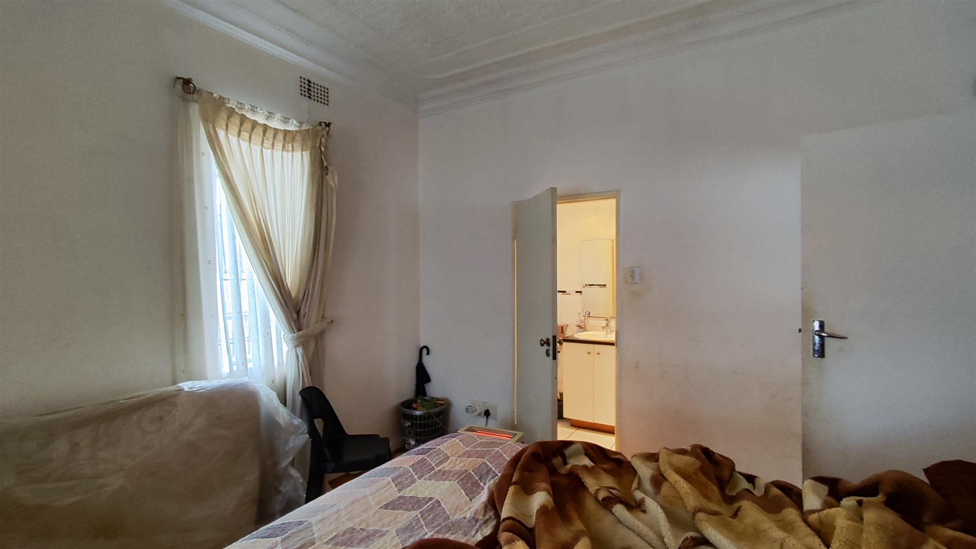 Main Bedroom - 14 square meters of property in Primrose