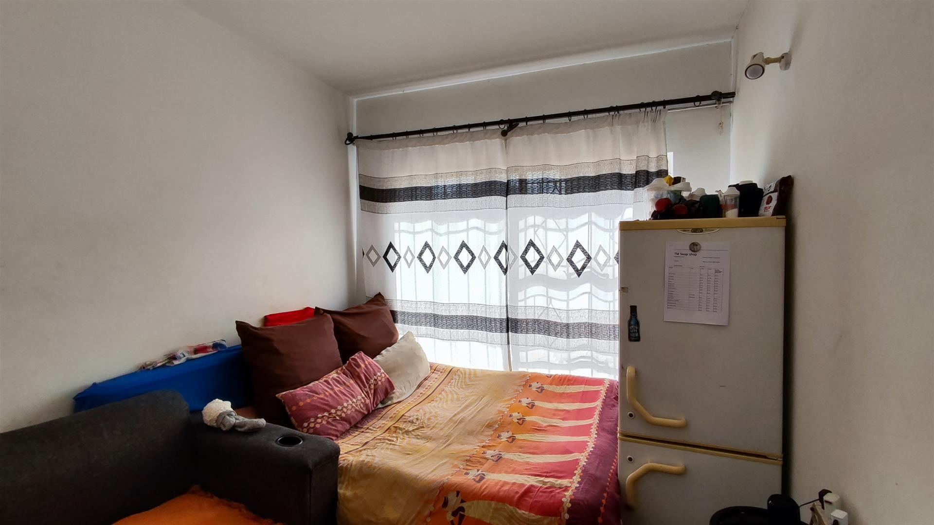 Bed Room 2 - 29 square meters of property in Primrose