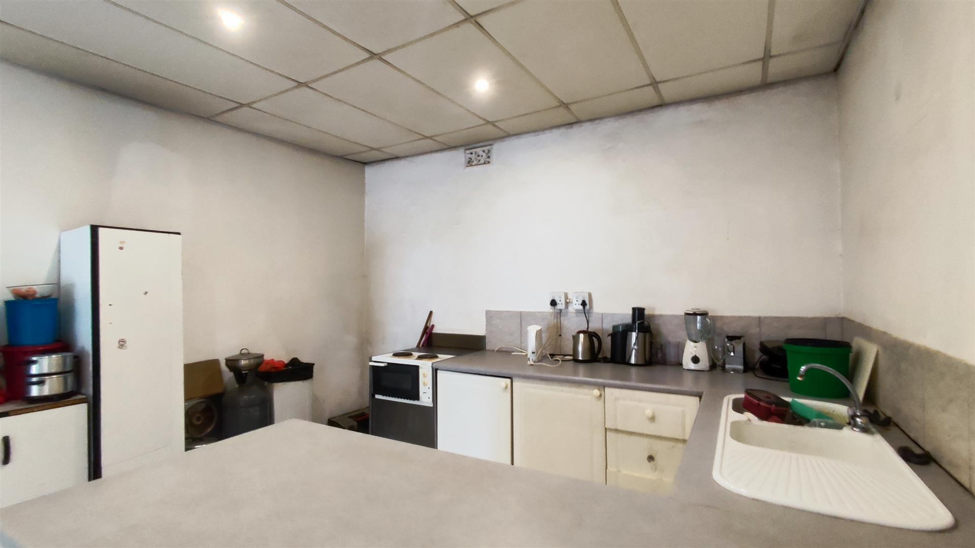 Kitchen - 39 square meters of property in Primrose