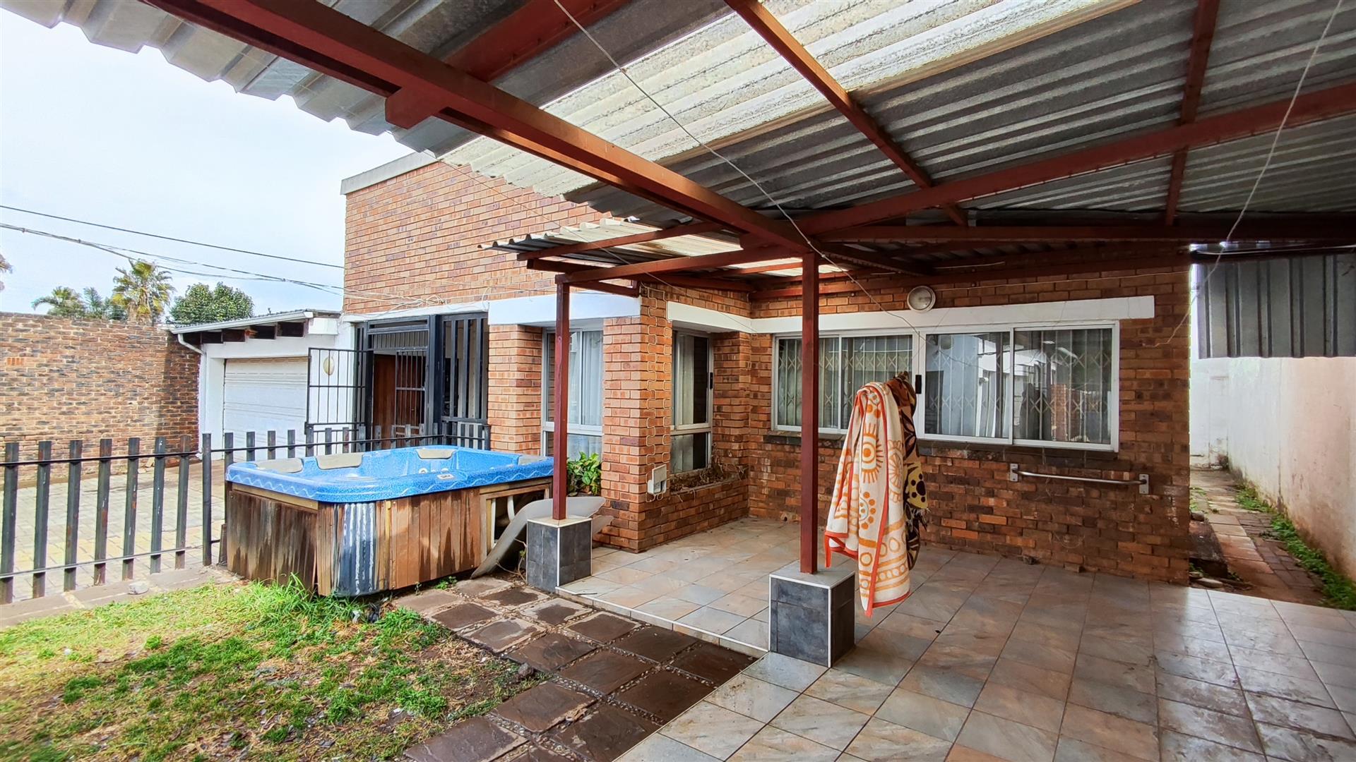 Patio - 53 square meters of property in Primrose
