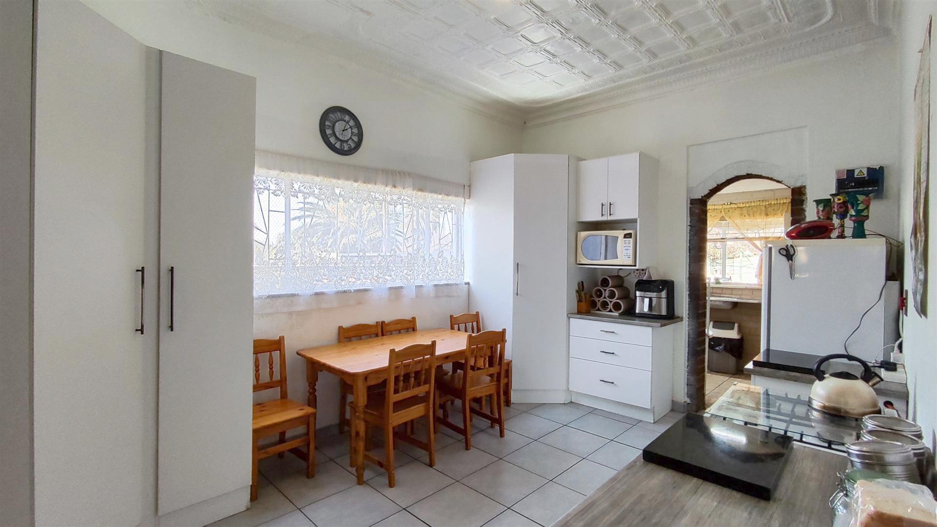 Kitchen - 18 square meters of property in Brakpan