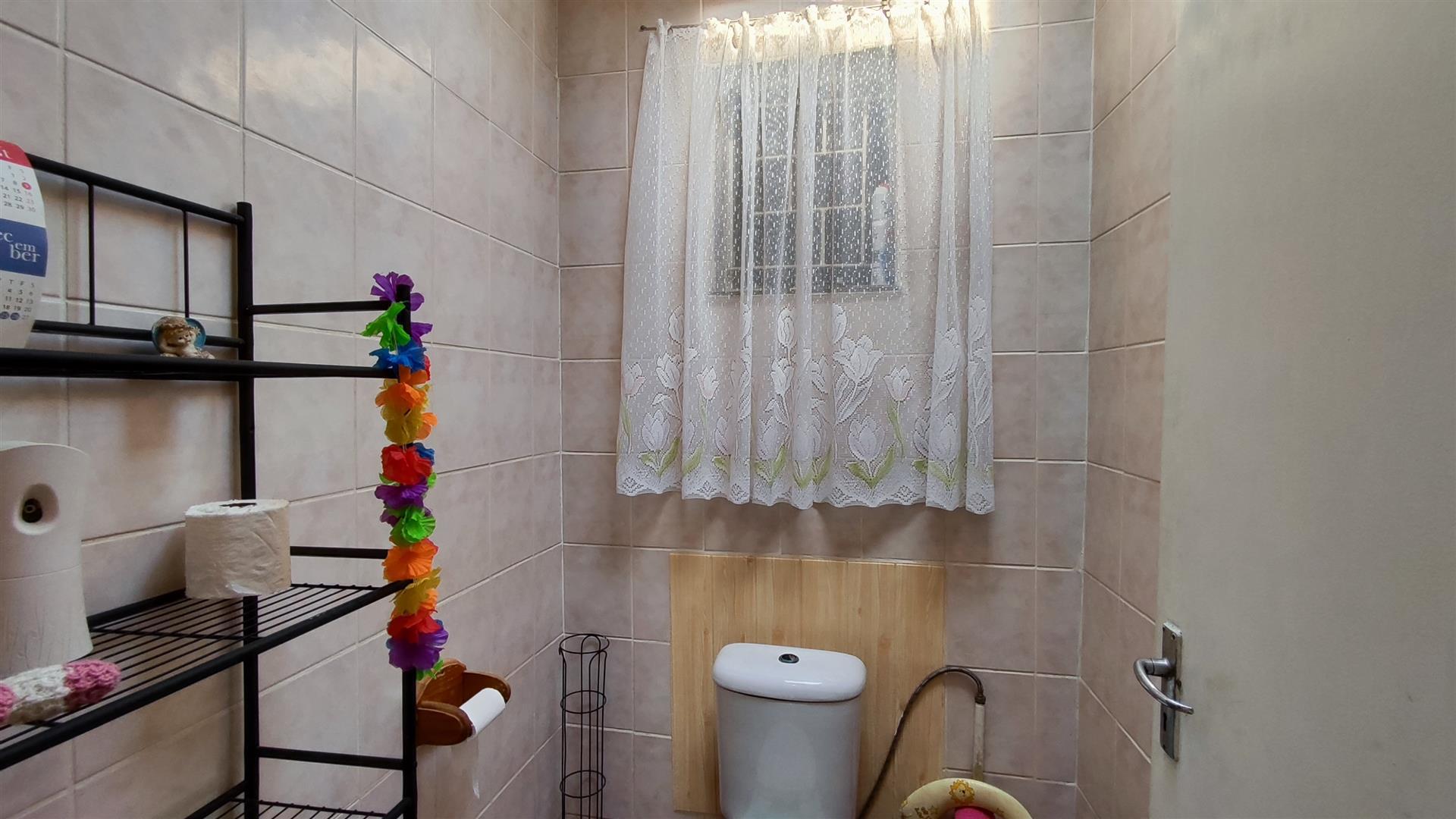 Bathroom 1 - 6 square meters of property in Brakpan