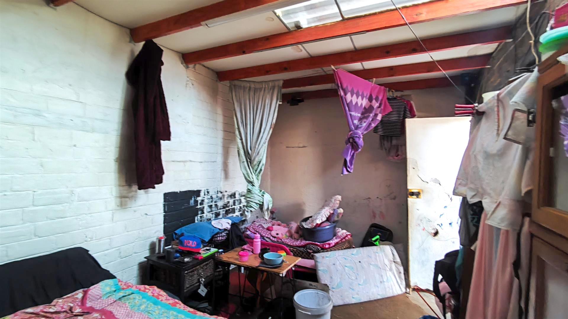 Flatlet - 79 square meters of property in Brakpan