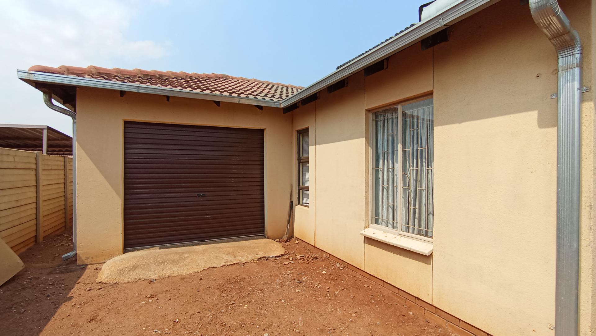 Backyard of property in Watervalspruit (Midrand)