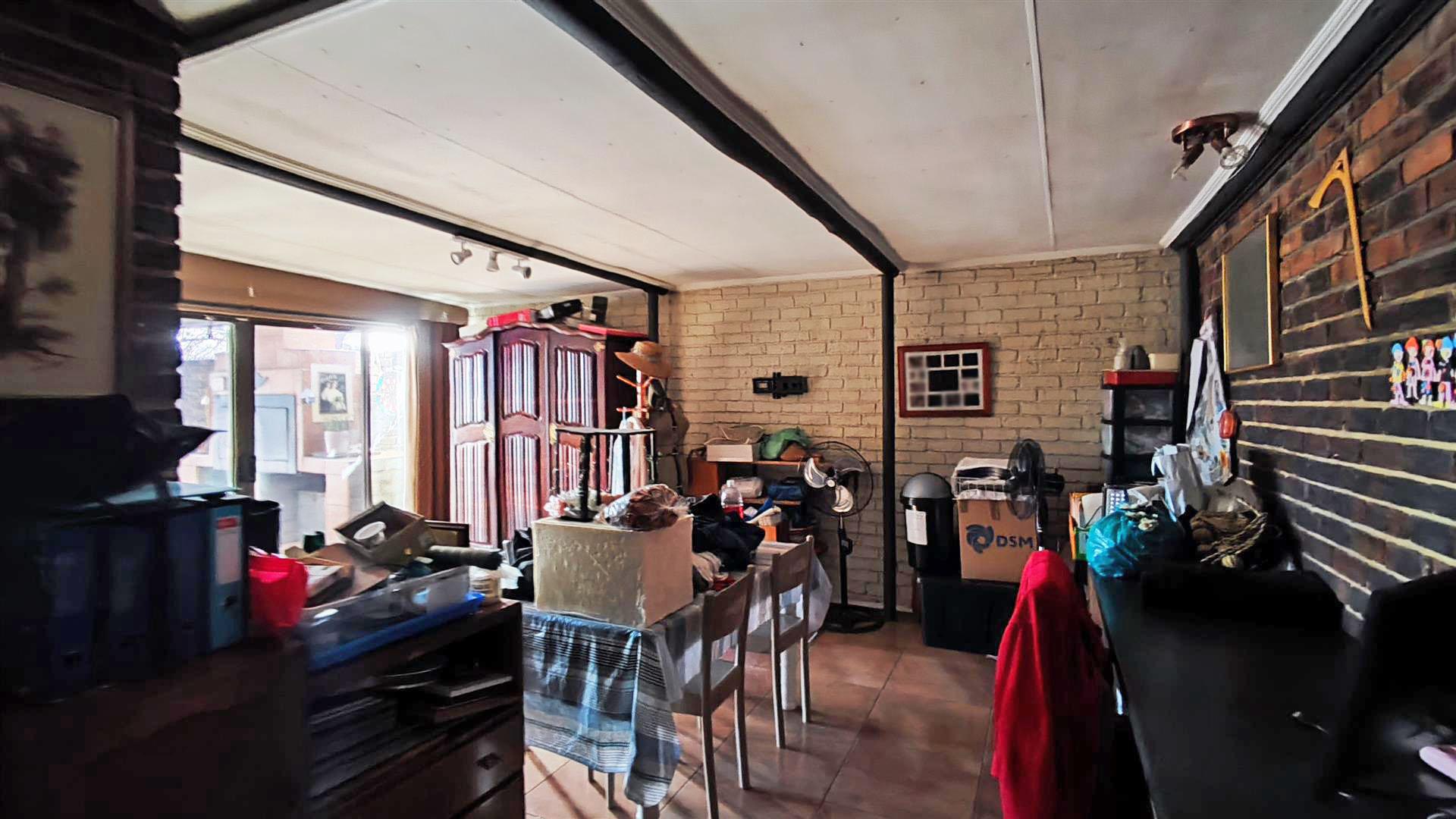 Spaces - 13 square meters of property in Three Rivers