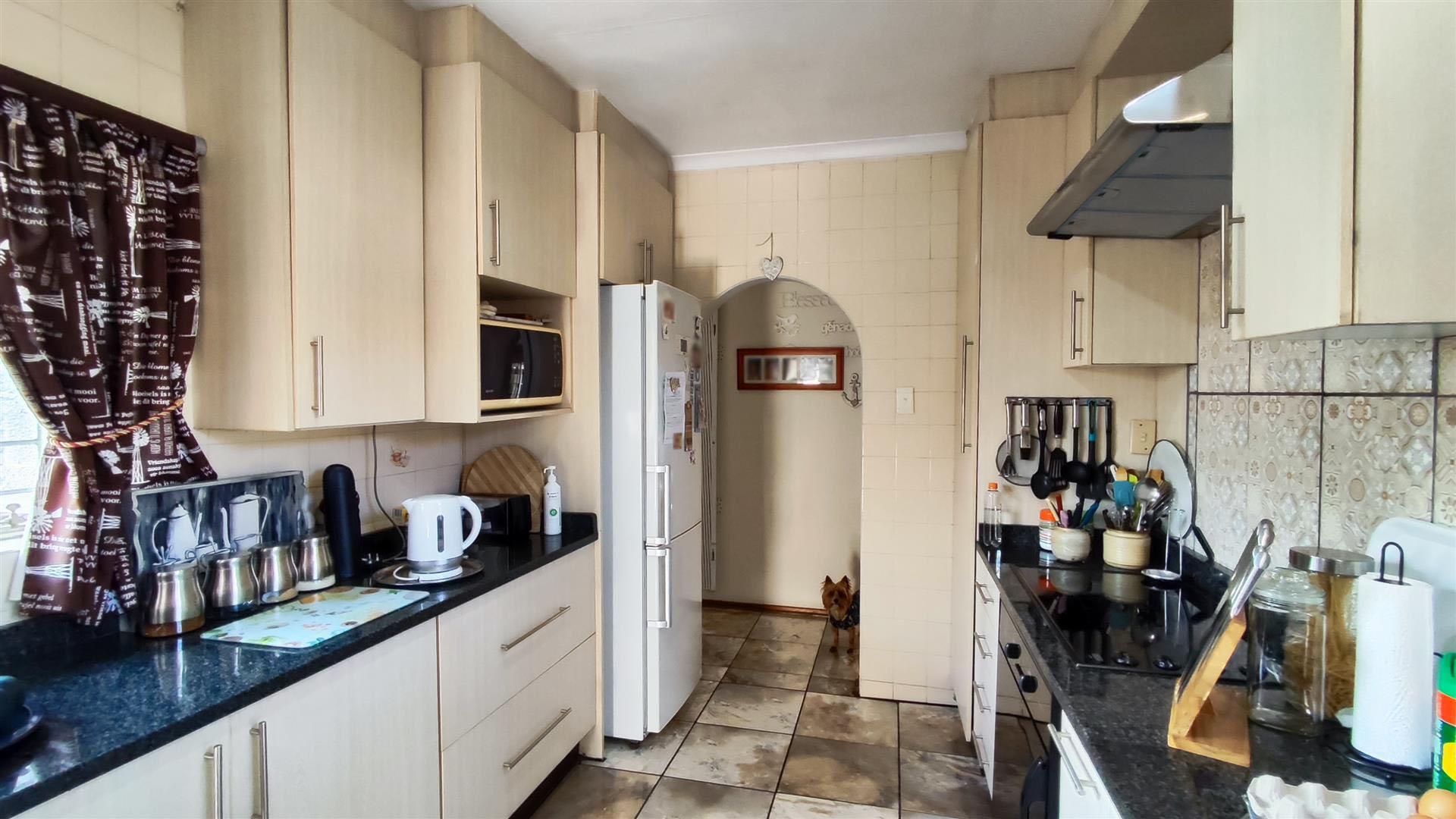 Kitchen - 12 square meters of property in Three Rivers