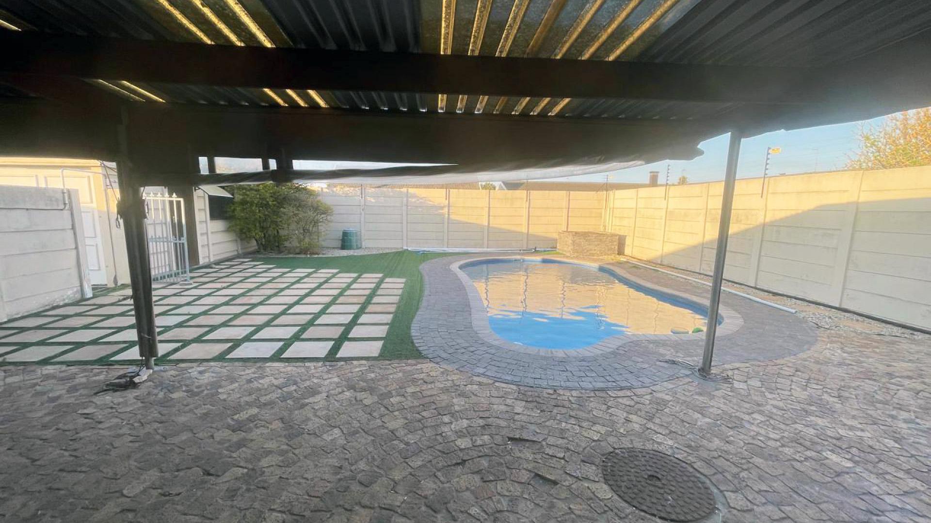 Patio of property in Cape Town Centre