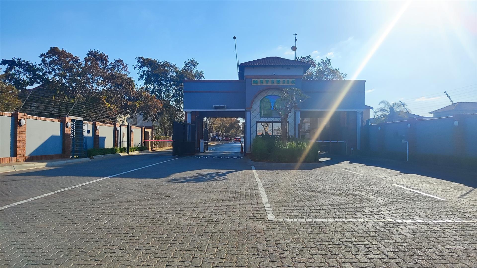 Front View of property in Alberton