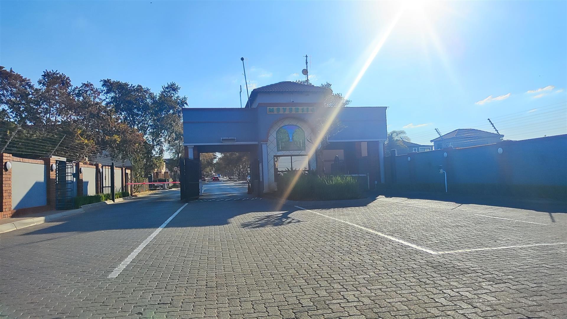 Front View of property in Alberton