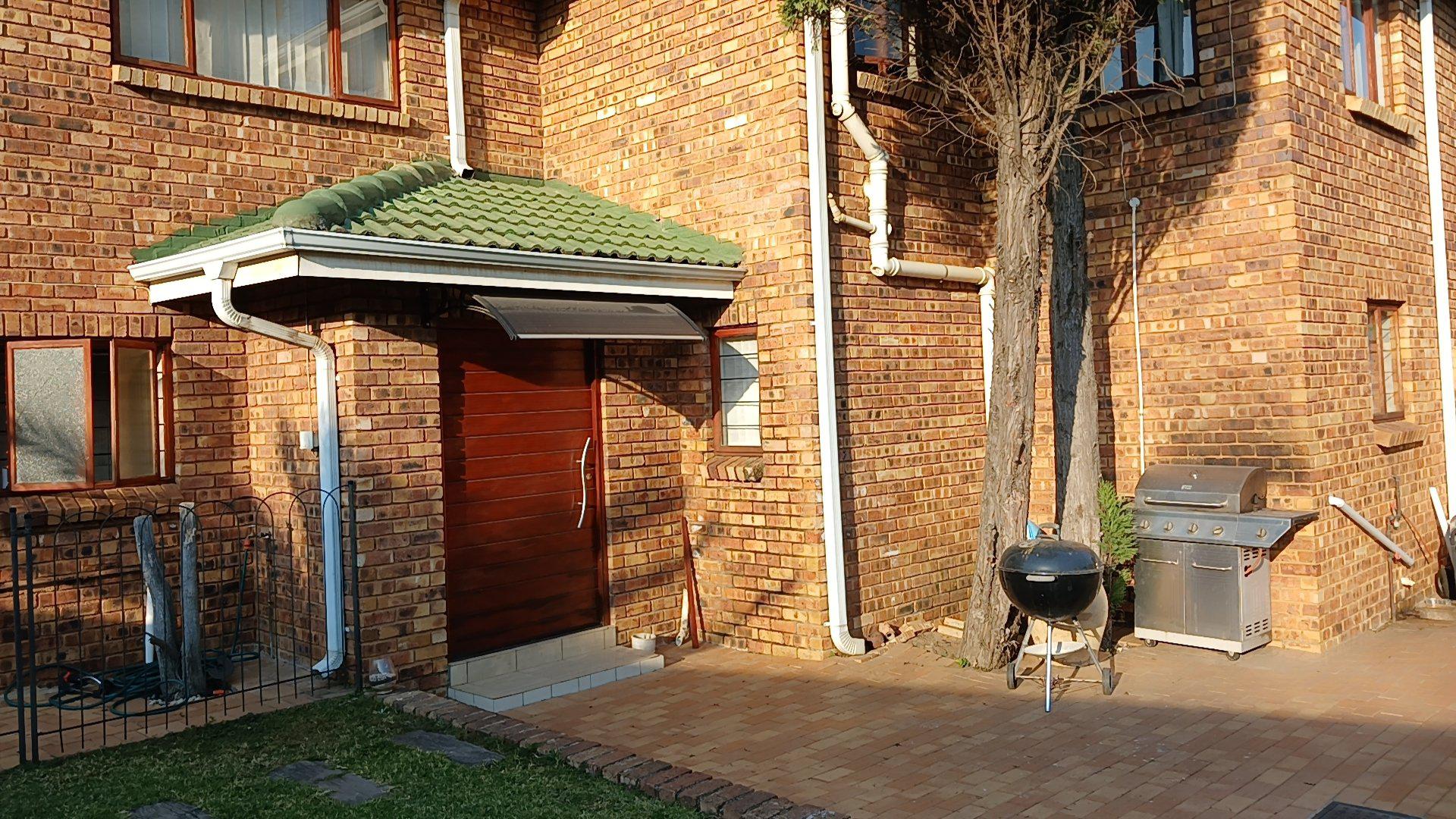  of property in Rynfield