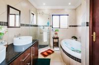  of property in Glen Marais