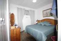  of property in Aston Bay