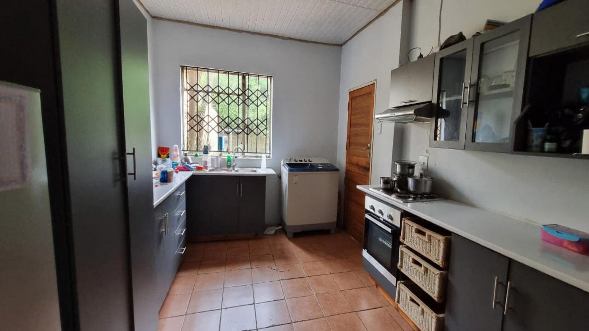 Kitchen of property in Benoni