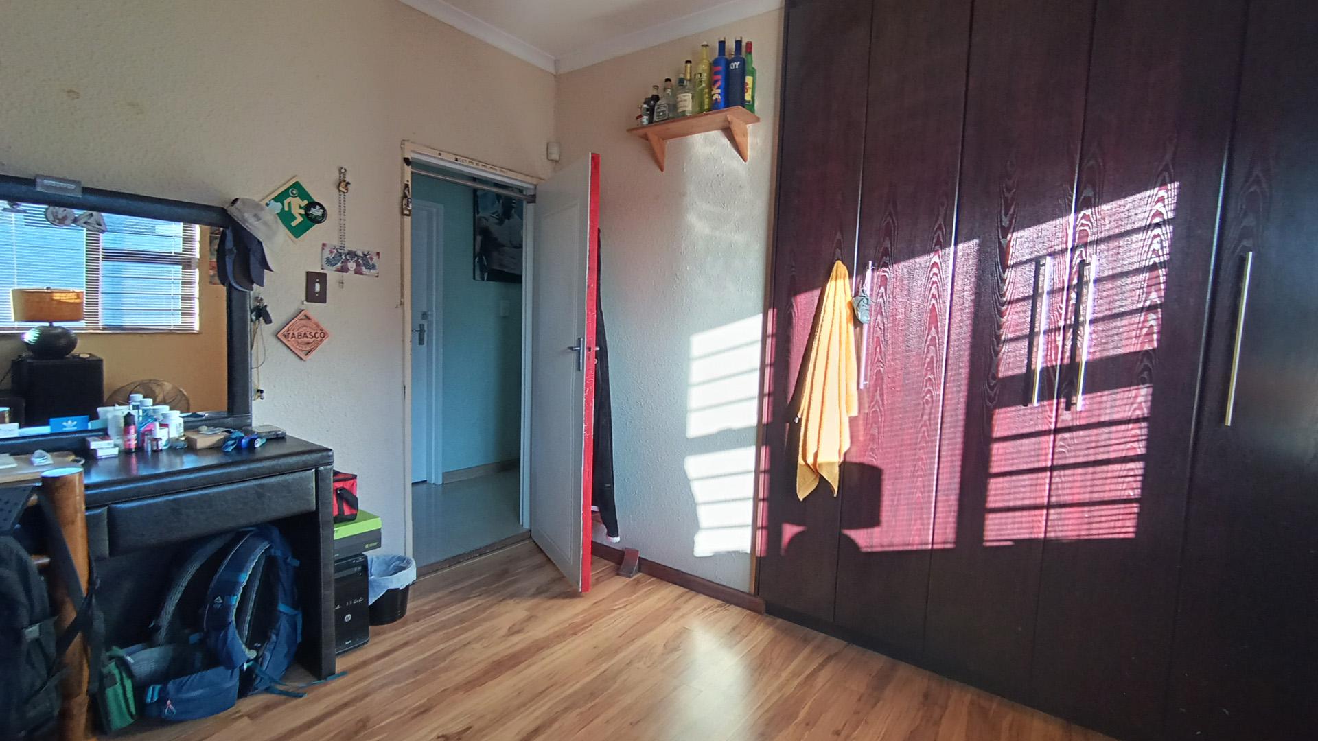 Bed Room 2 - 18 square meters of property in Goodwood Estate