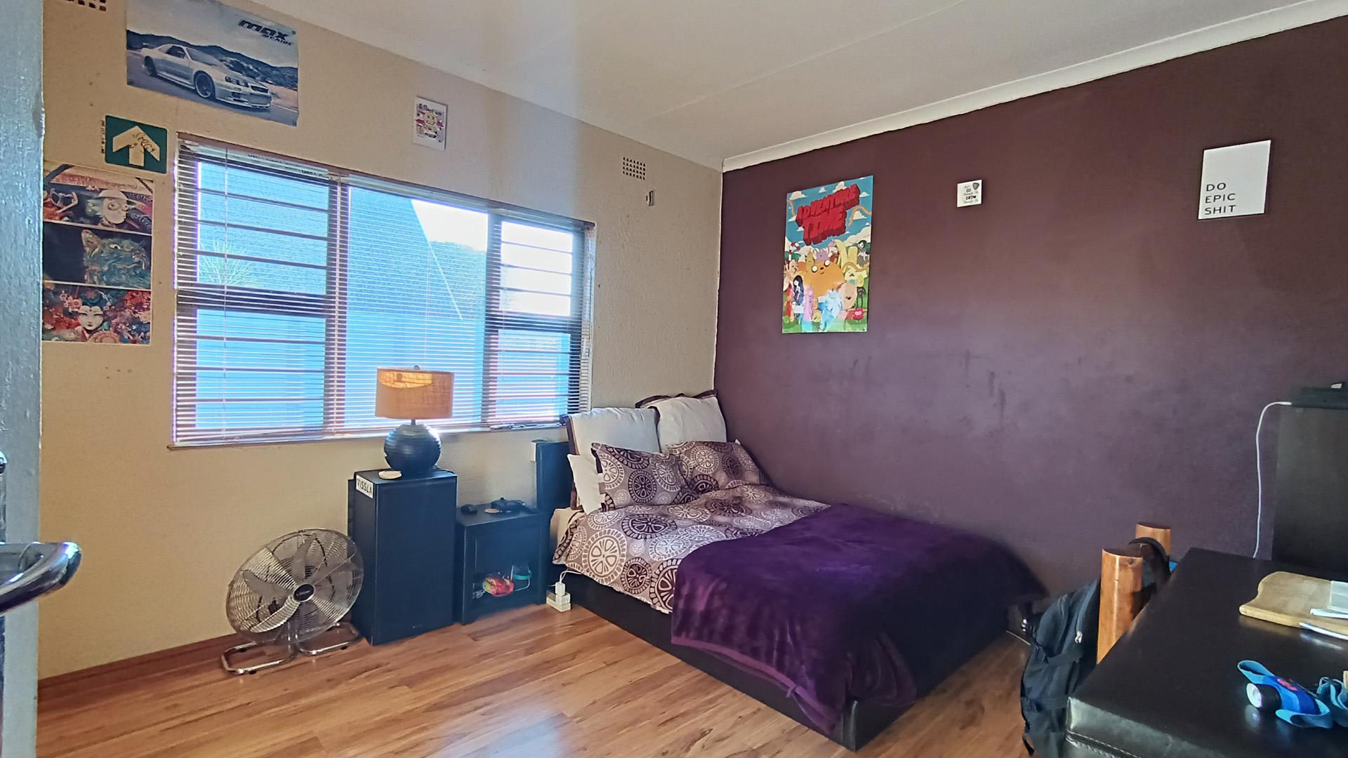 Bed Room 2 - 18 square meters of property in Goodwood Estate