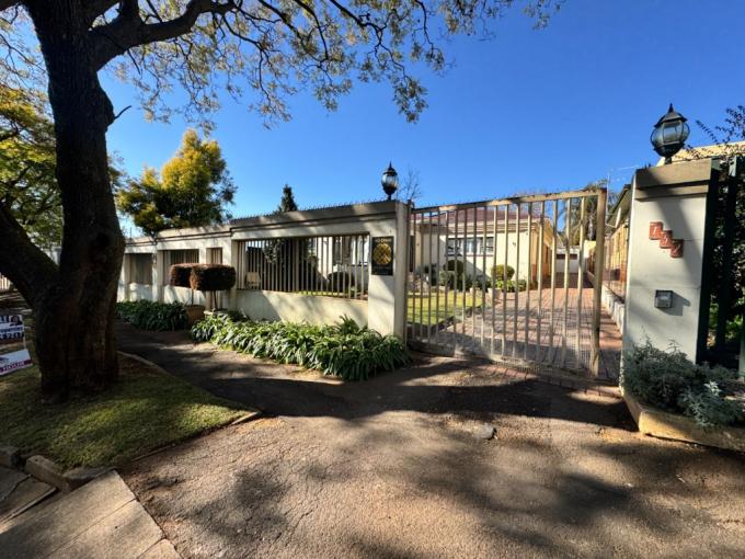 House for Sale For Sale in Kensington - JHB - MR686813
