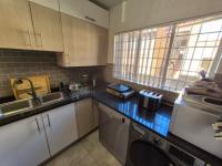  of property in Glenvista
