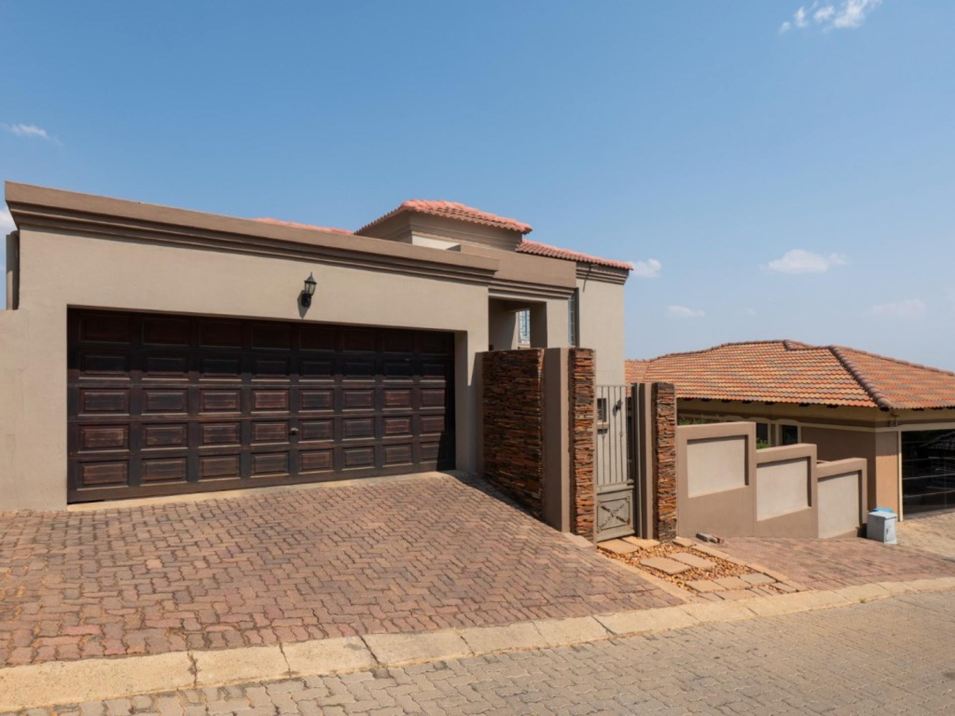  of property in Bassonia Rock