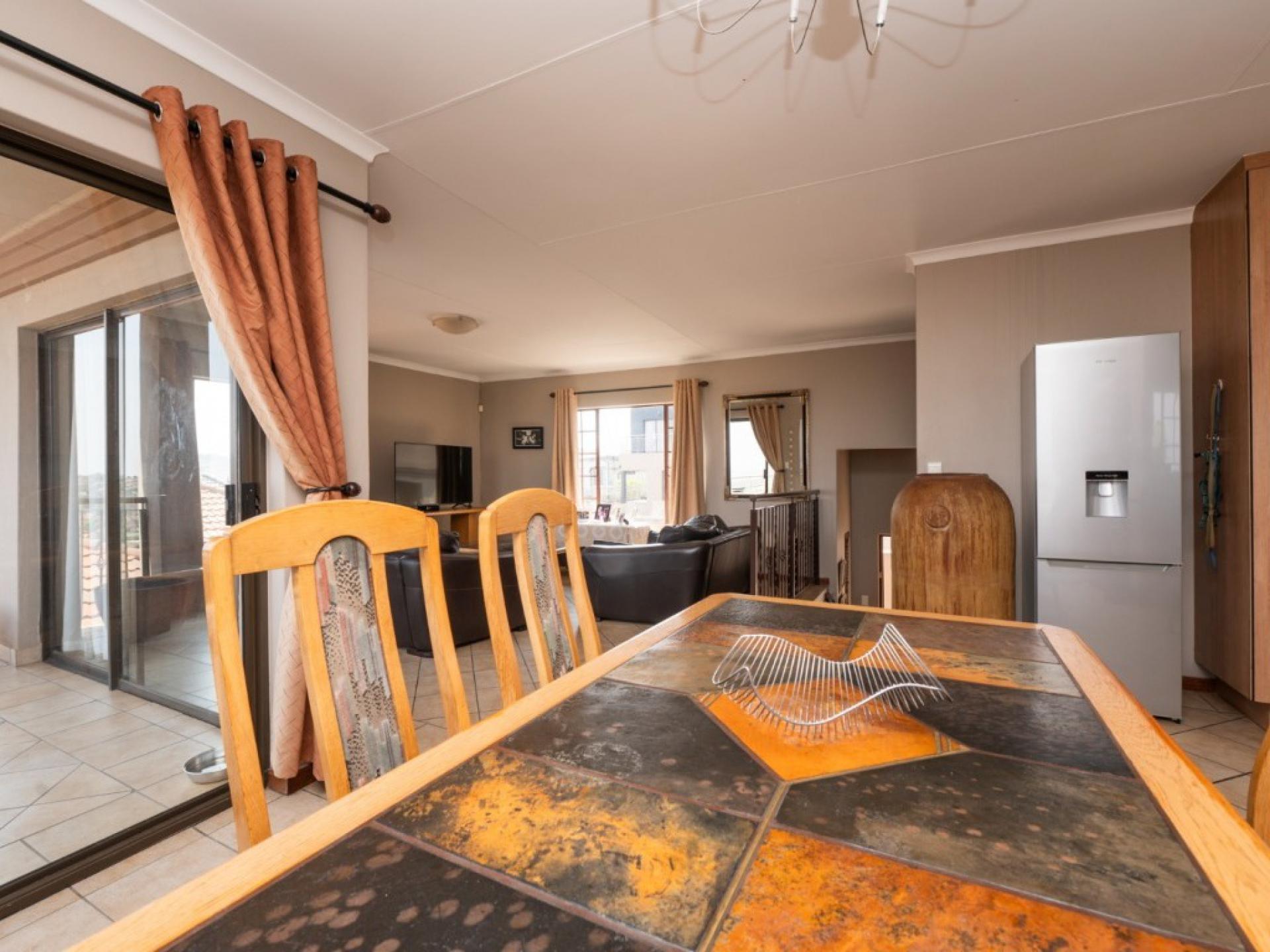  of property in Bassonia Rock