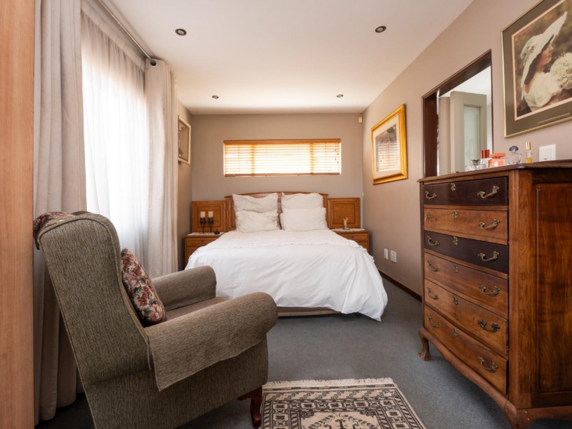  of property in Bassonia Rock