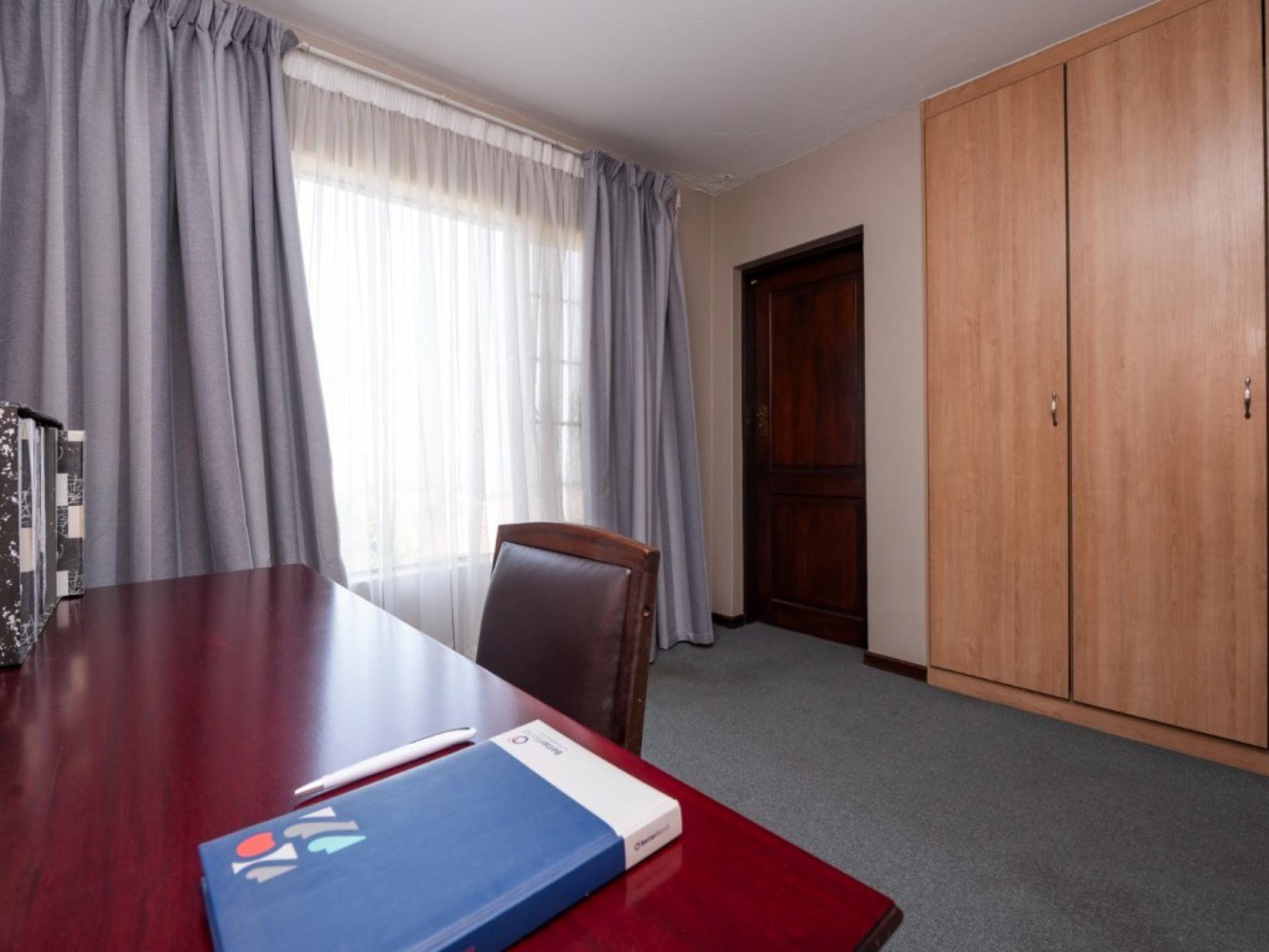  of property in Bassonia Rock