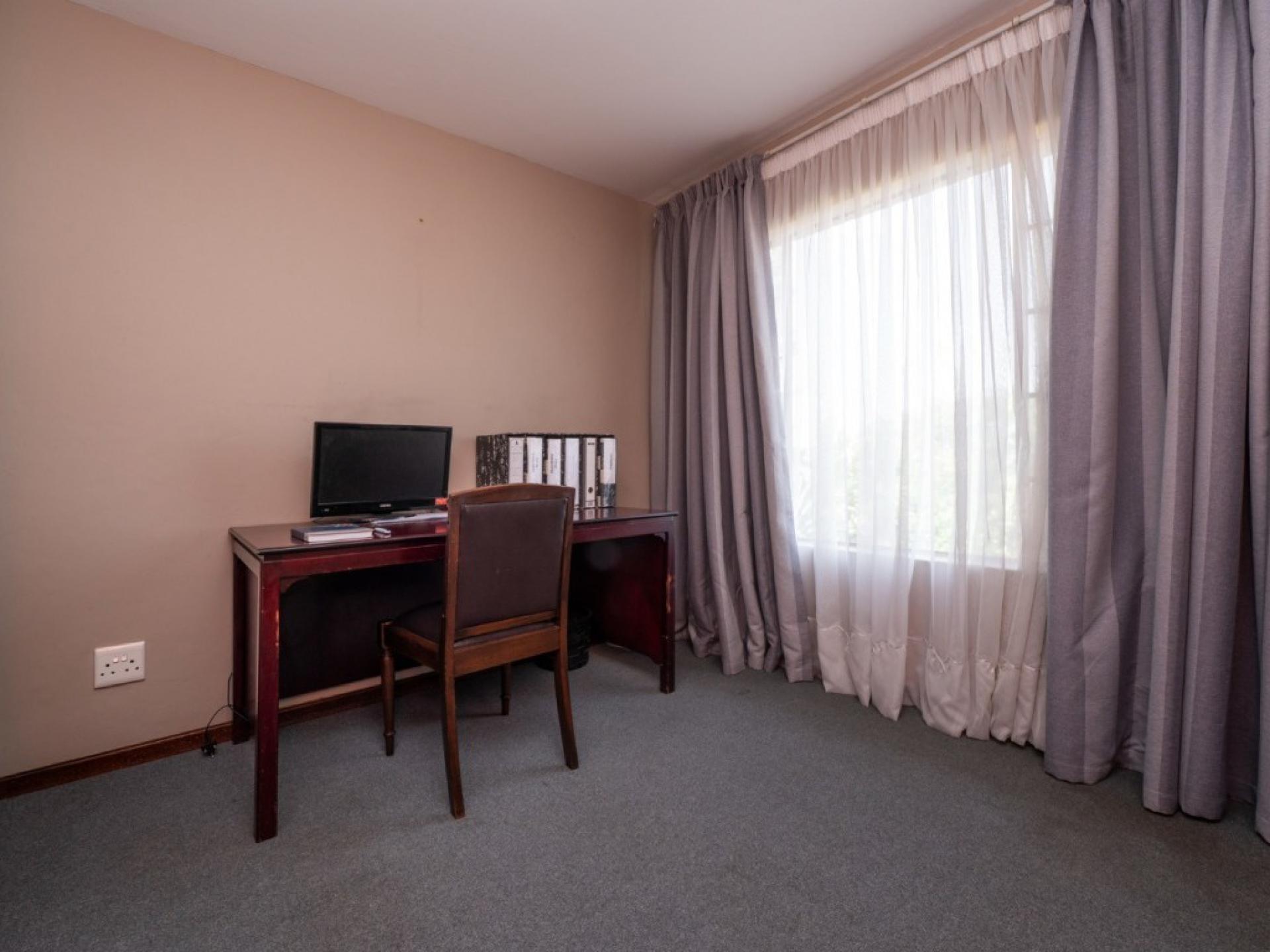  of property in Bassonia Rock