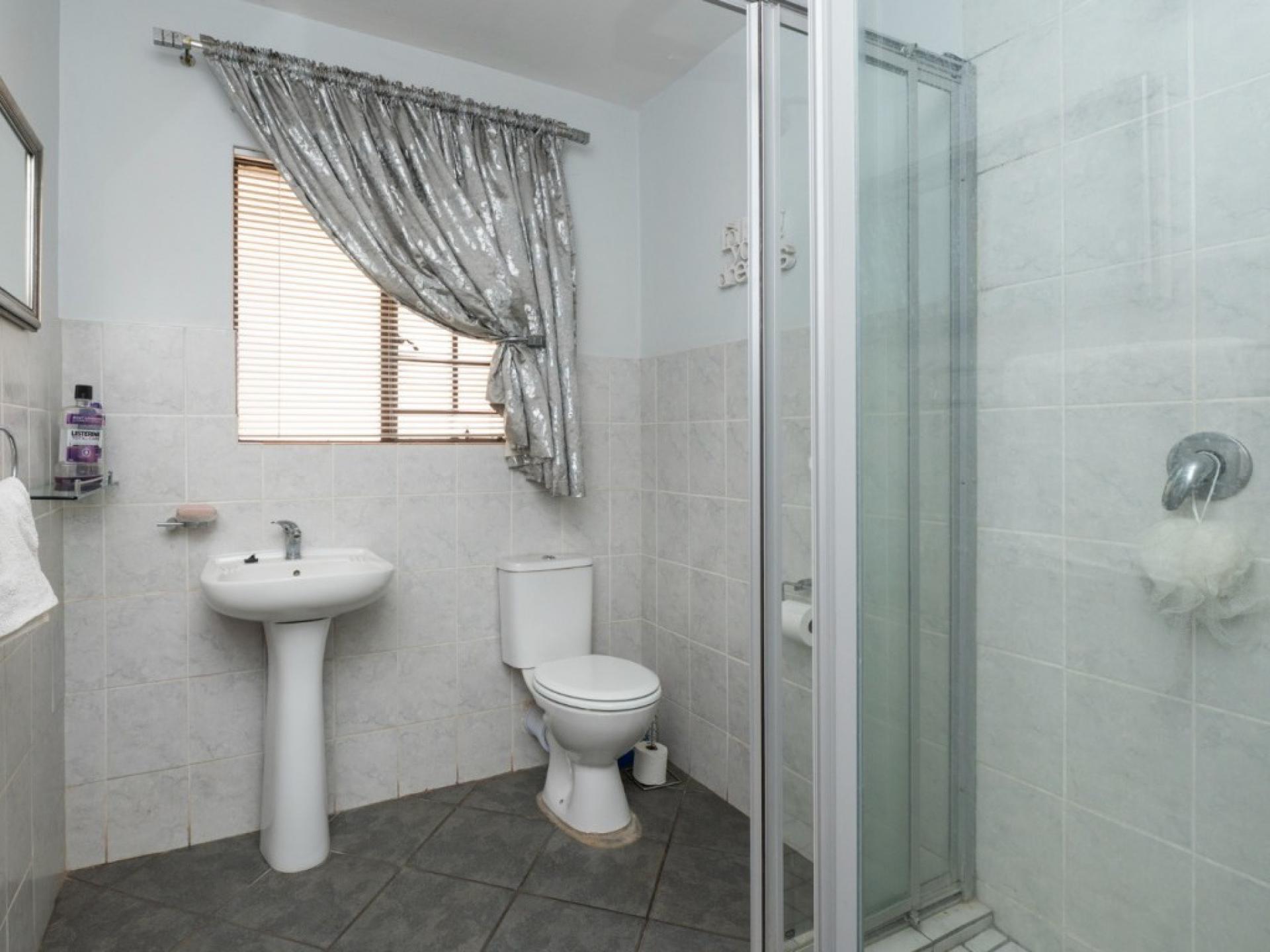  of property in Bassonia Rock