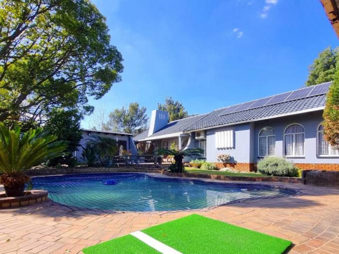 3 Bedroom House for Sale For Sale in Brackendowns - MR686845