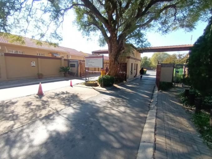 2 Bedroom Simplex for Sale For Sale in Albemarle - MR686853