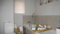Bathroom 1 - 5 square meters of property in Fleurhof