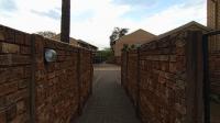 Front View of property in Willow Park Manor