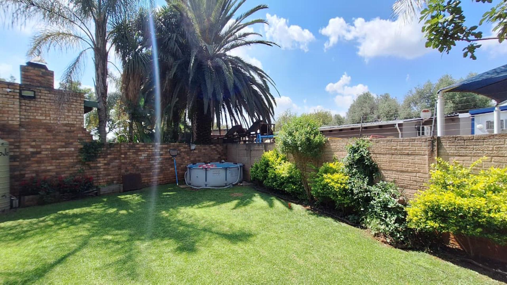 Backyard of property in Glen Marais
