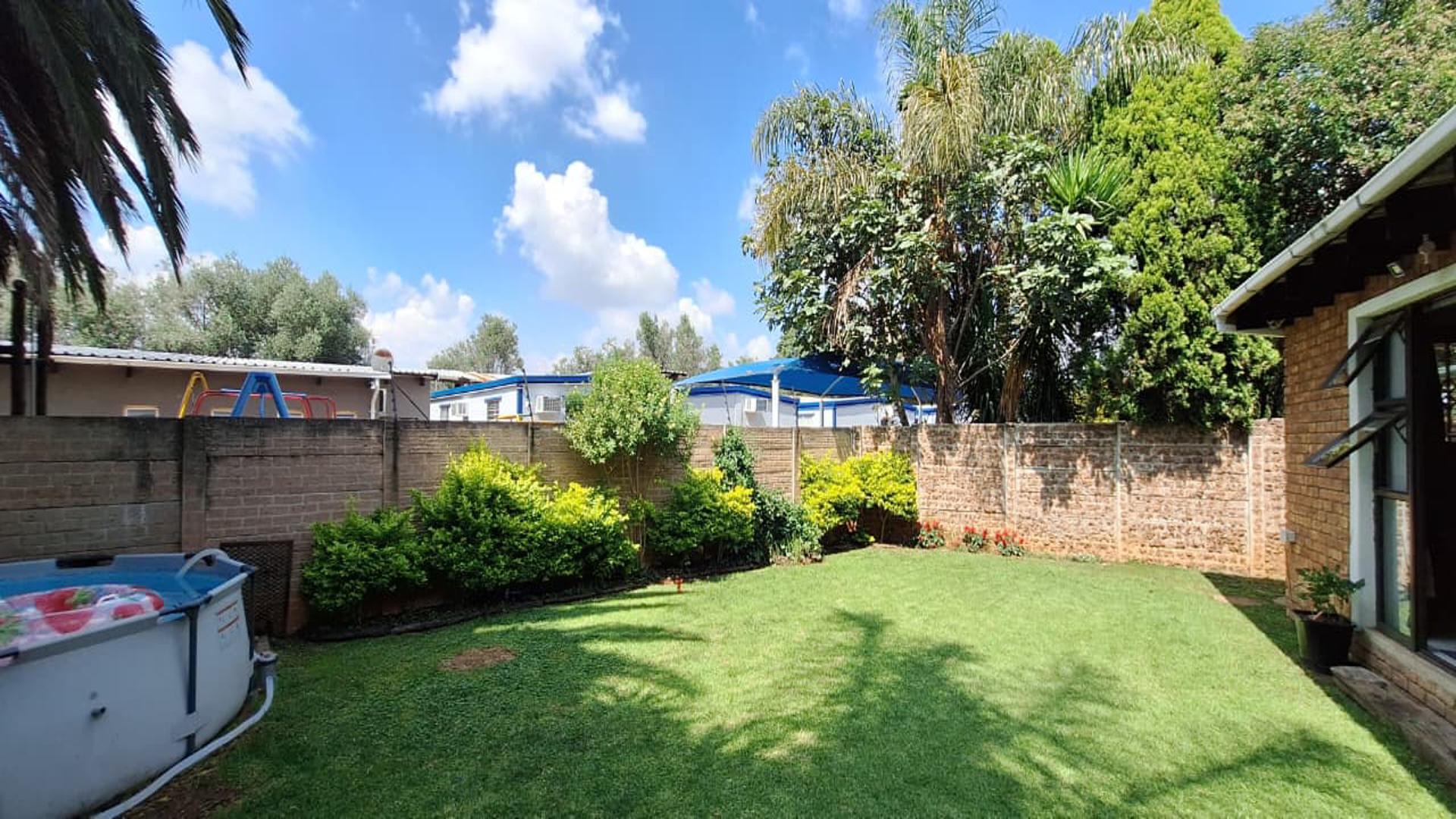 Backyard of property in Glen Marais