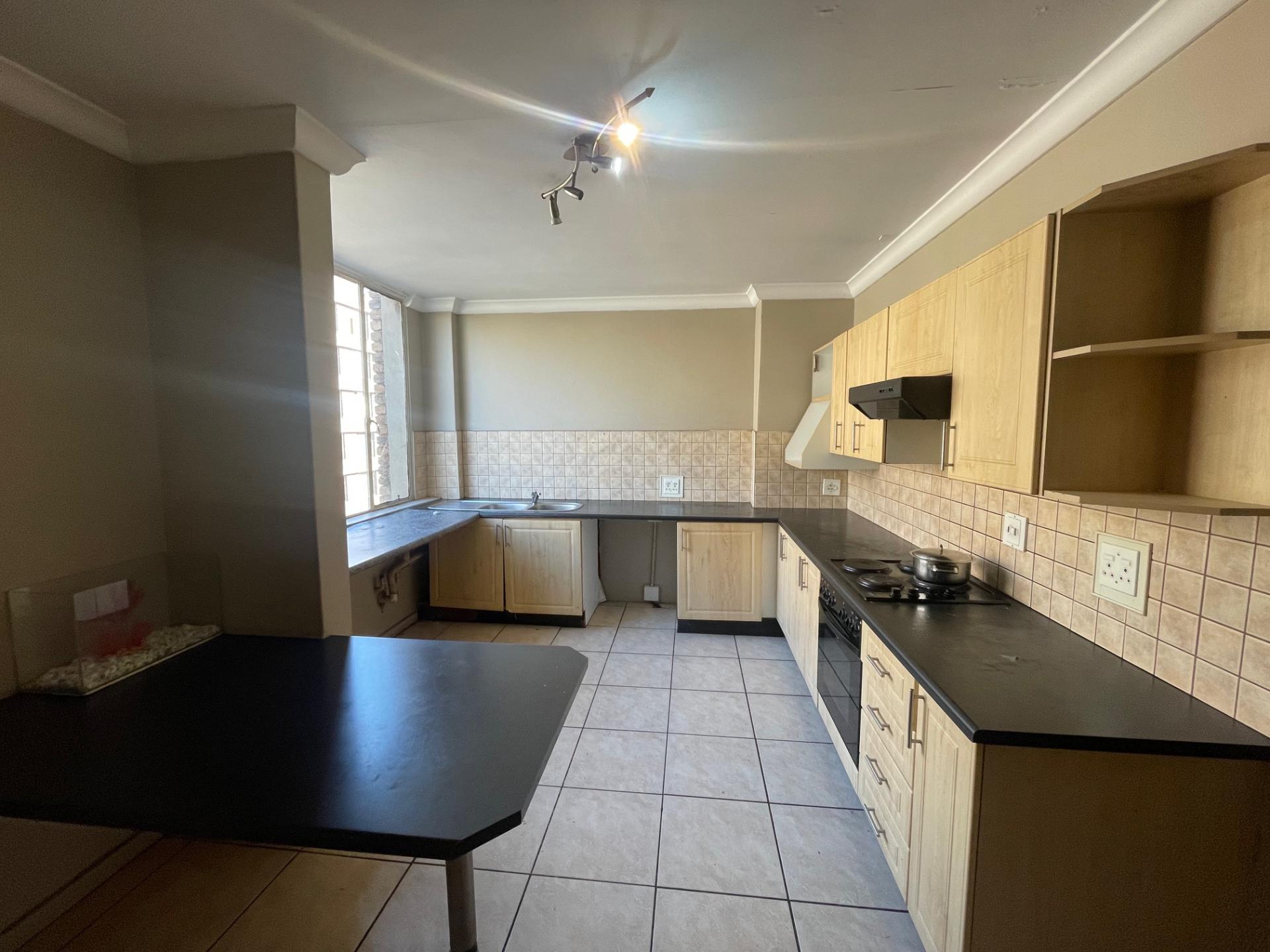  of property in Sunnyside