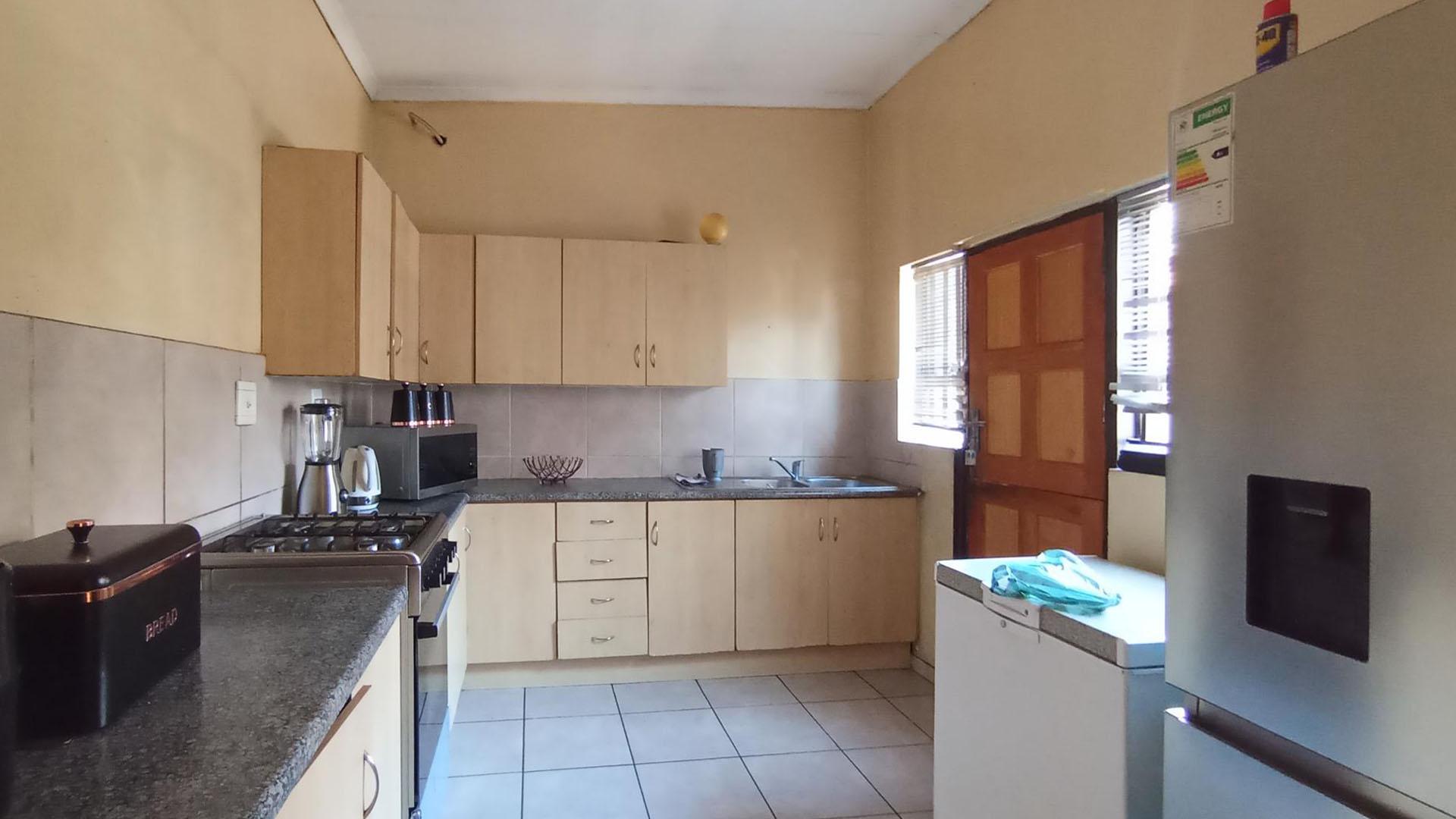 Kitchen - 14 square meters of property in Danville