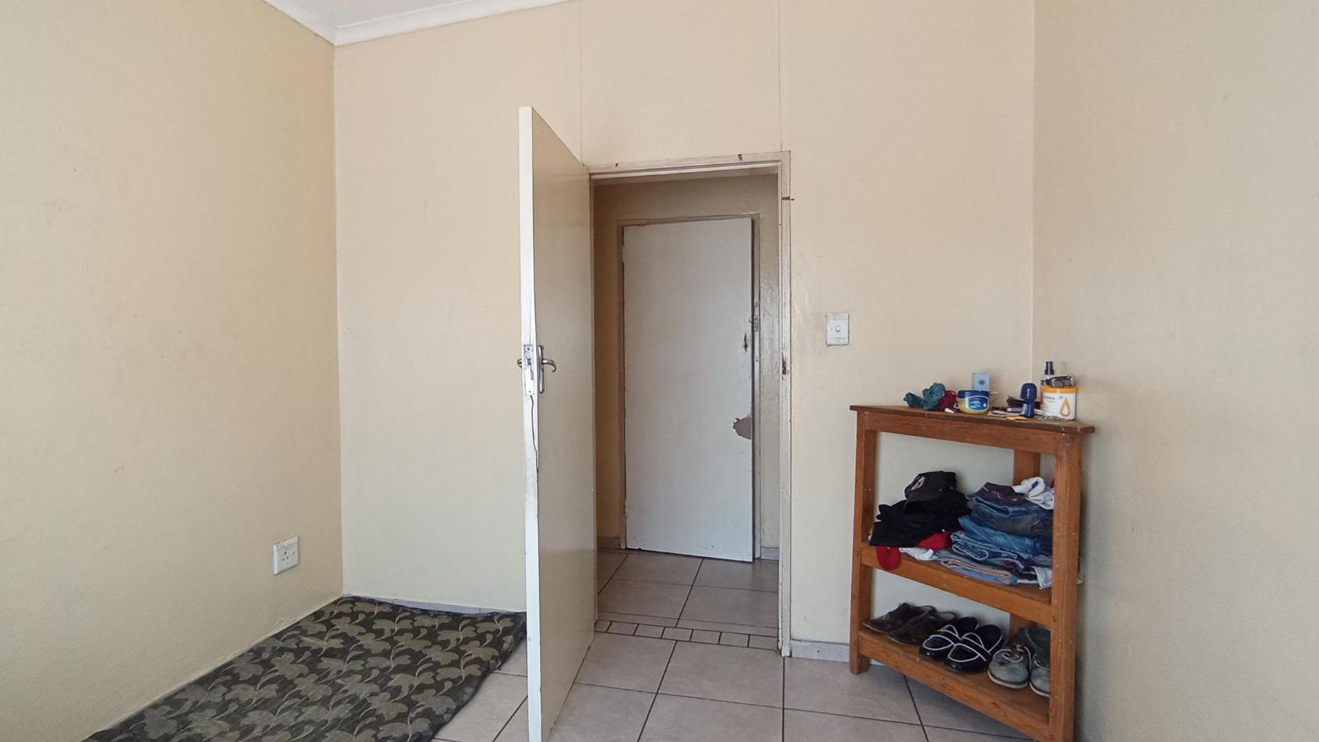 Bed Room 2 - 11 square meters of property in Danville