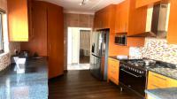 Kitchen of property in Farrarmere