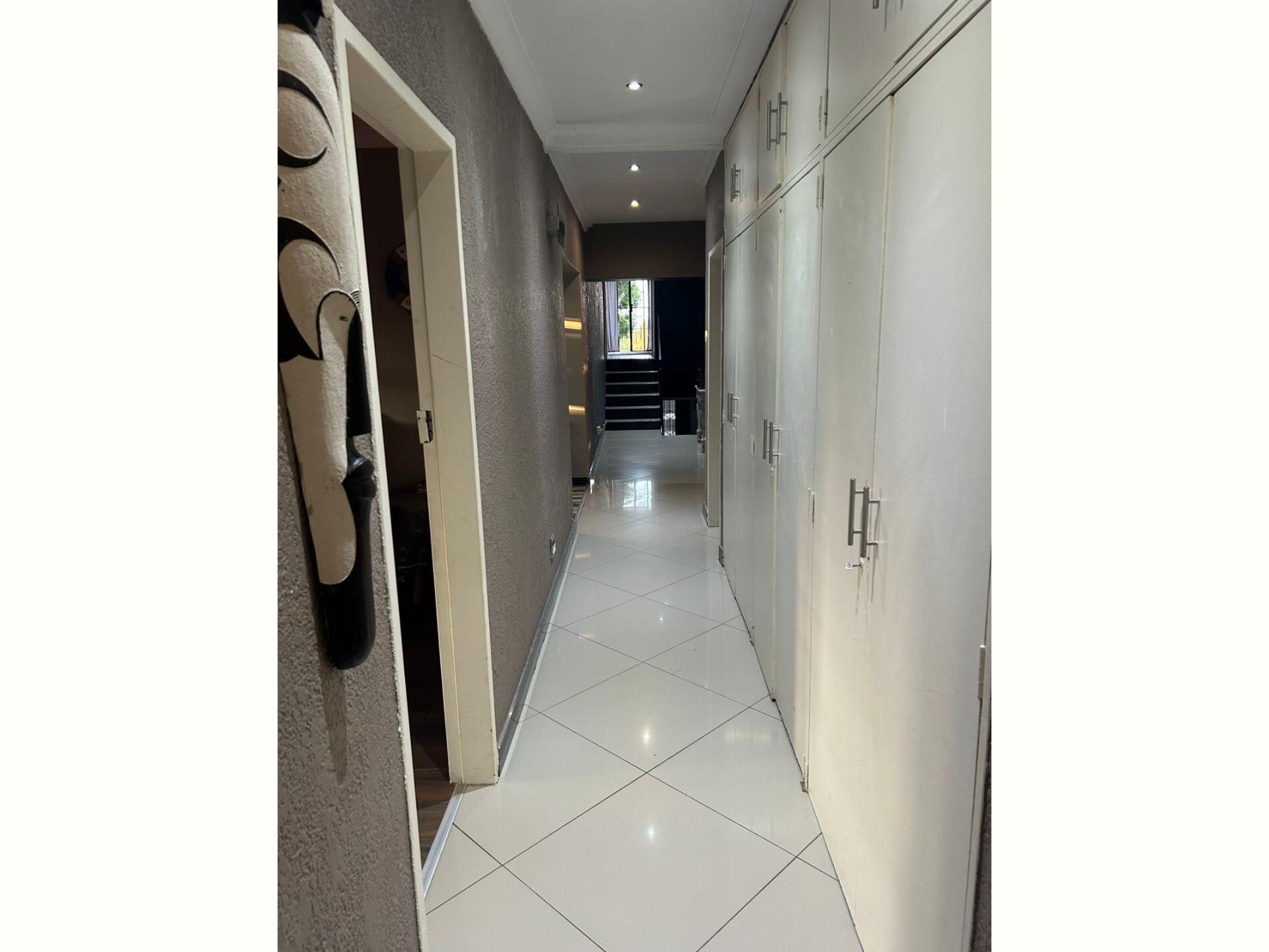  of property in Eldoraigne