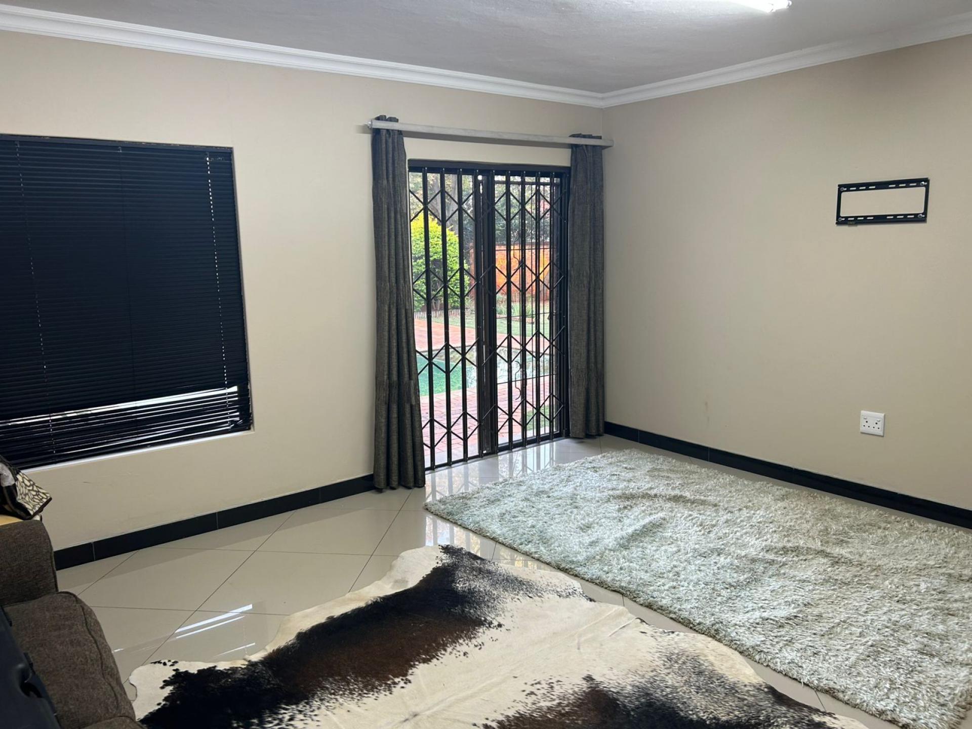  of property in Eldoraigne