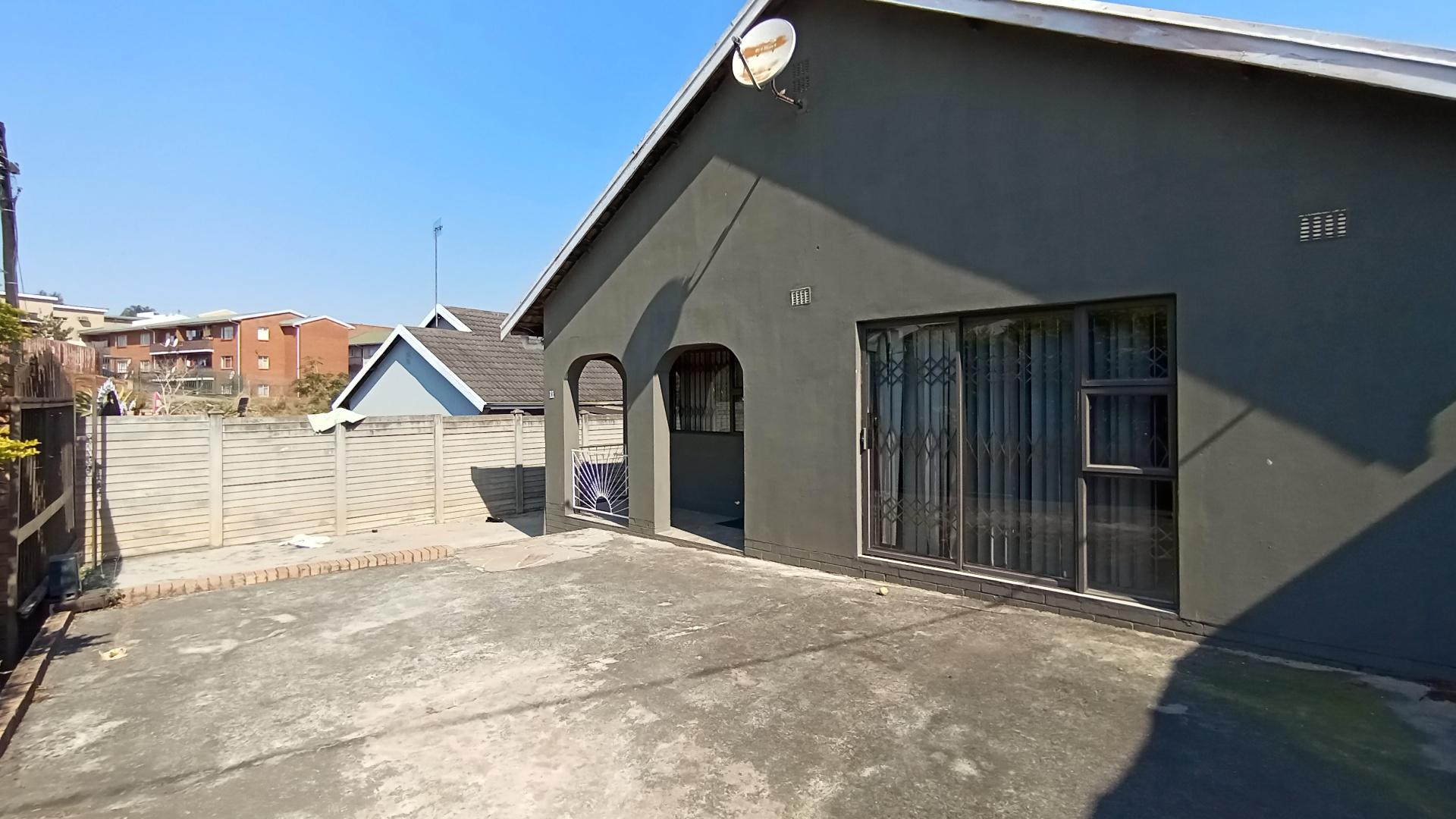 Front View of property in Pietermaritzburg (KZN)