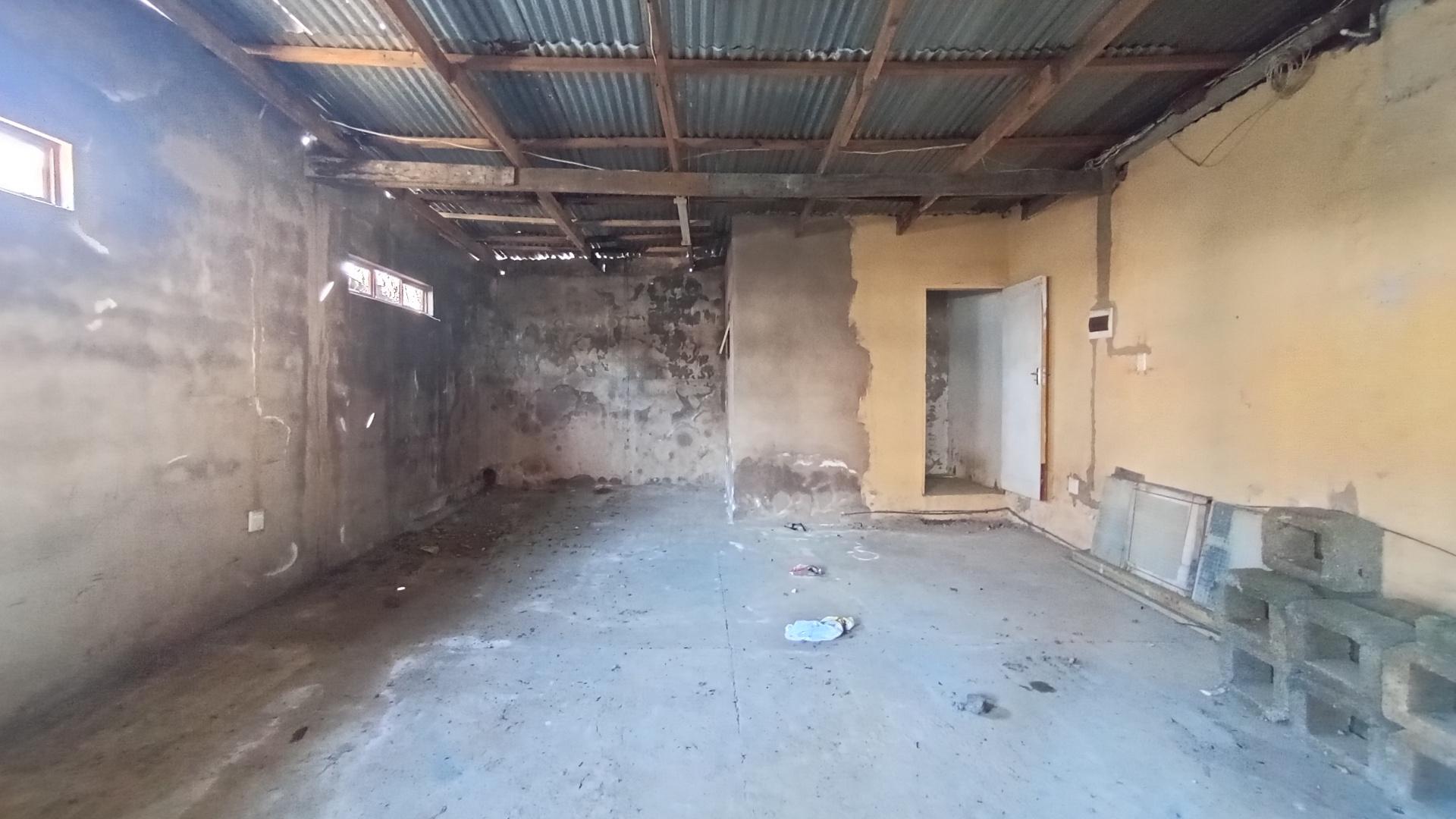 Spaces - 9 square meters of property in Pietermaritzburg (KZN)