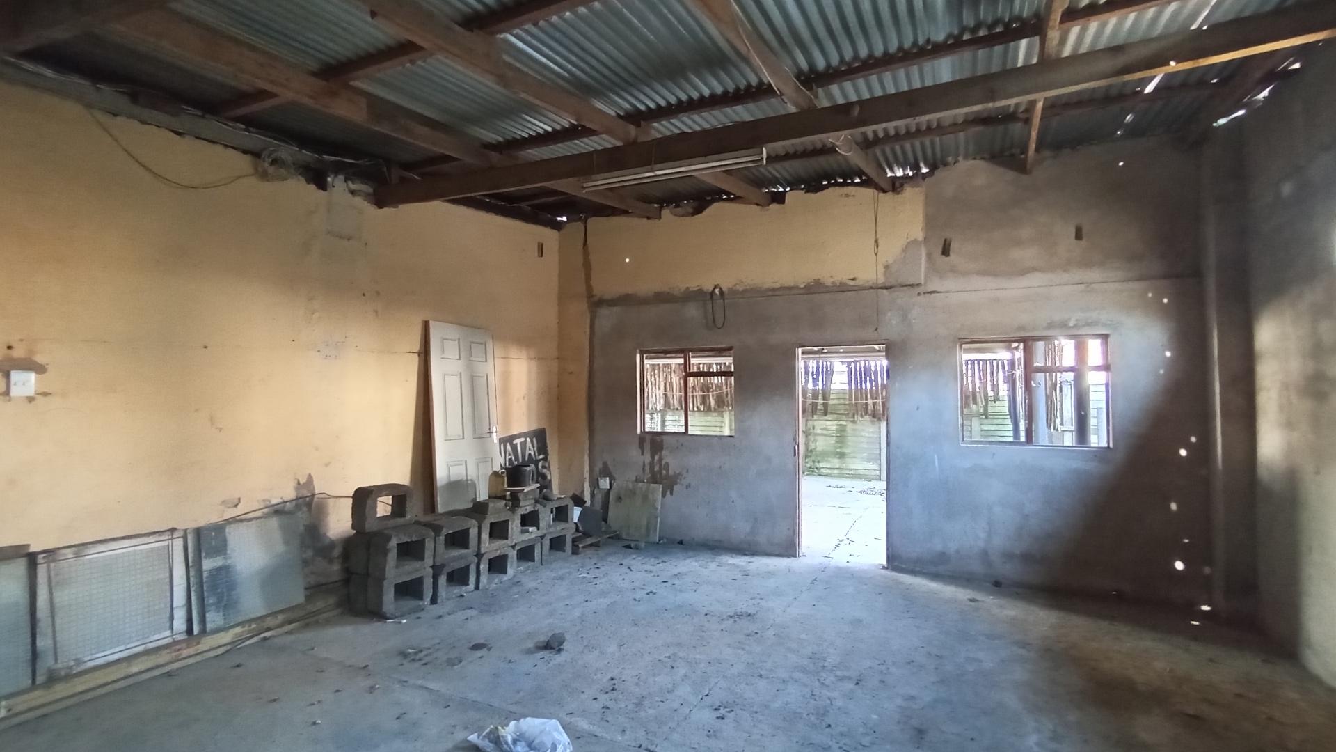 Spaces - 9 square meters of property in Pietermaritzburg (KZN)