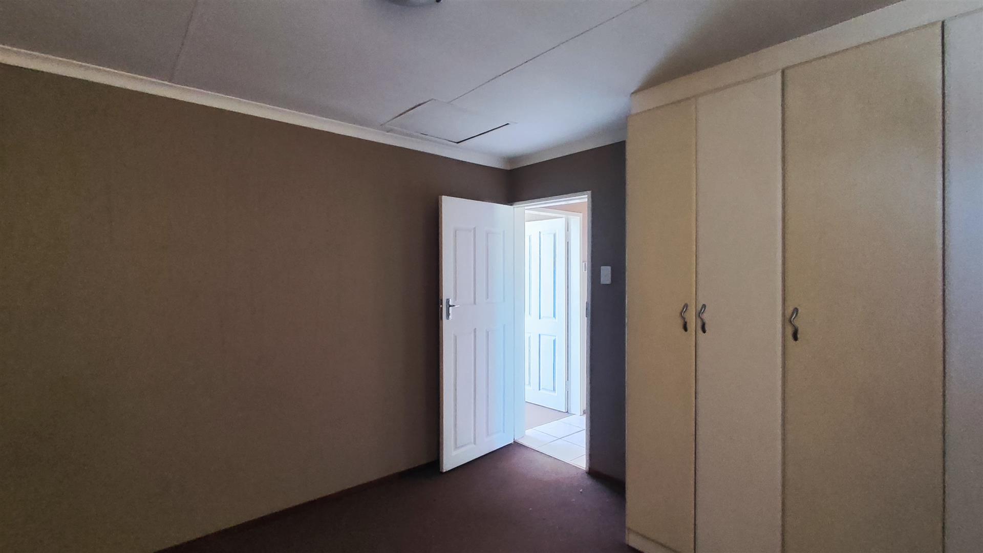 Bed Room 2 - 13 square meters of property in Three Rivers